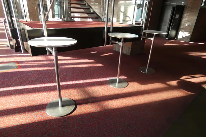 3x Stehtisch rund, verschraubt Maße in cm ca. Ø60 cm Durchmesser